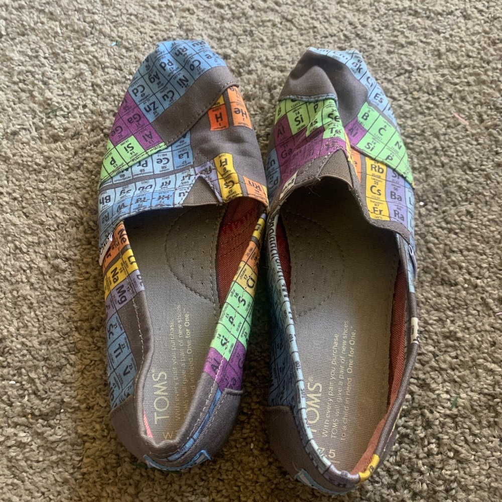 Toms size 7.5